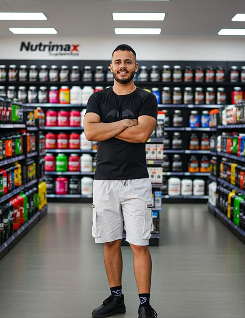 Equipe NutriMaxx — especialistas em suplementos